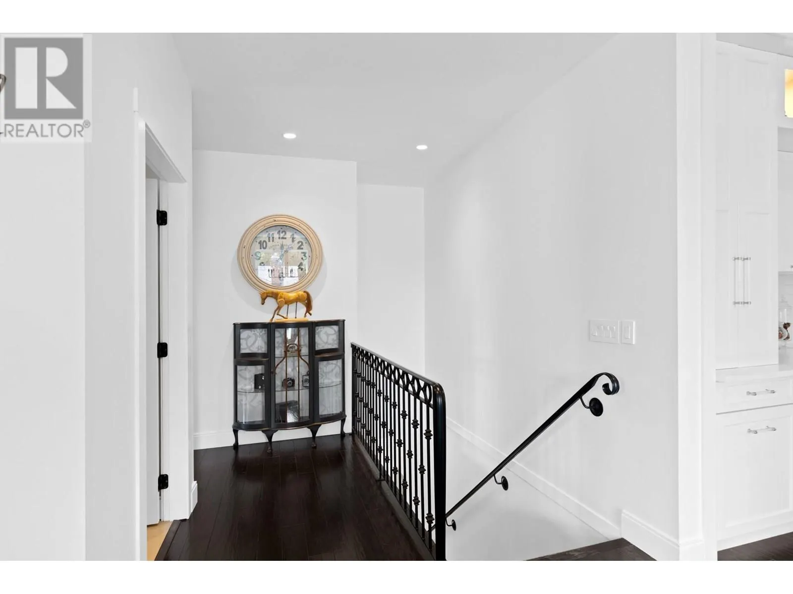 935 Laurier Avenue