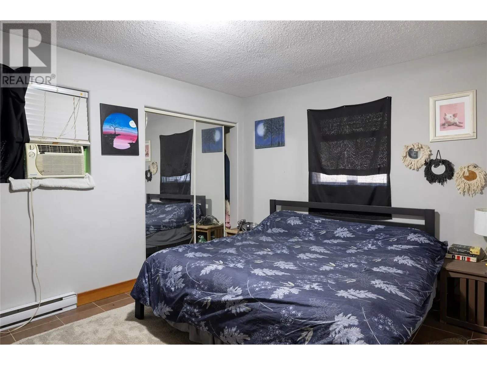 6090 Highway 33