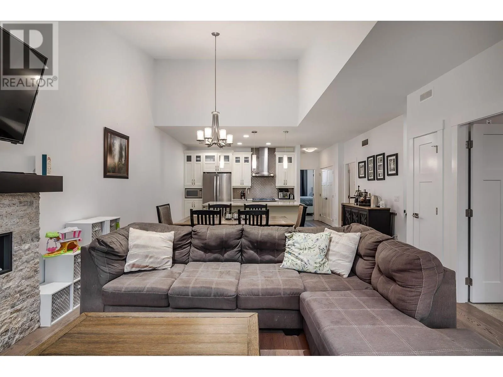 1870 Rosealee Lane Unit# 42