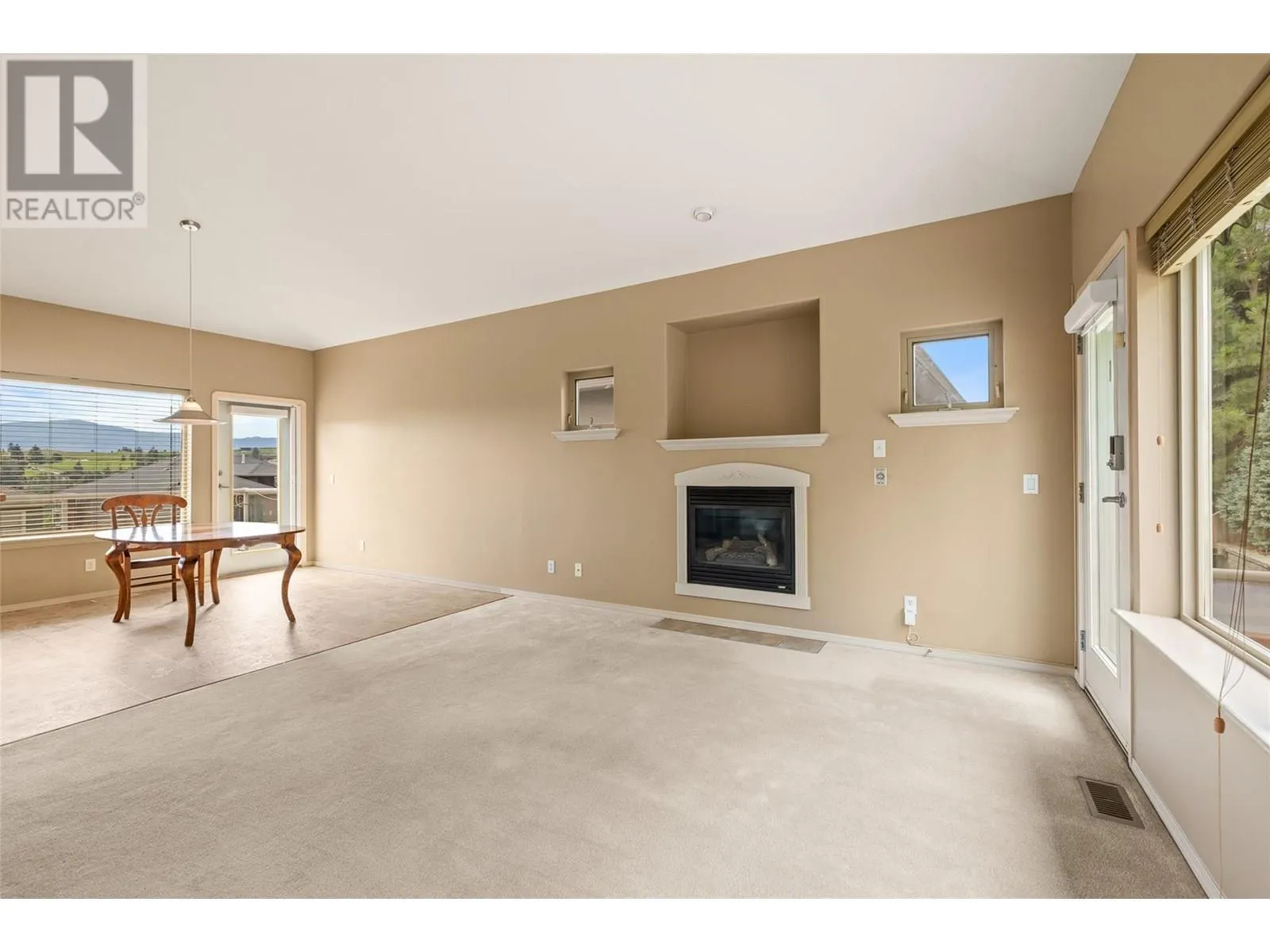 2060 Spyglass Way