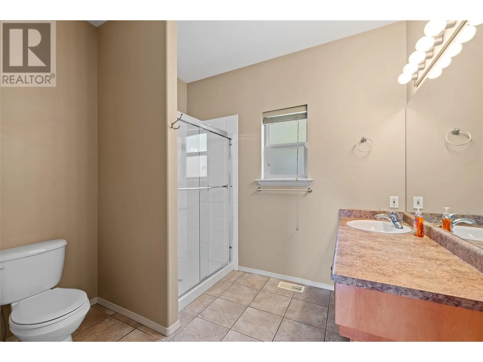 2060 Spyglass Way