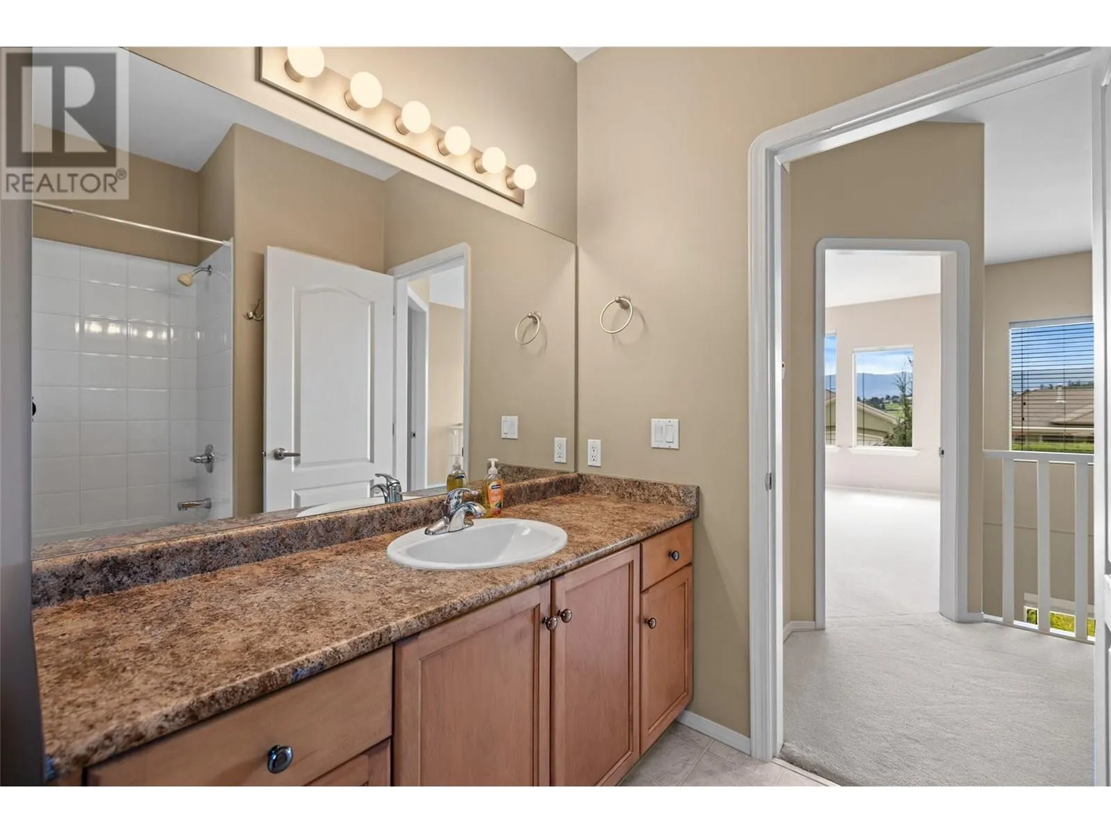 2060 Spyglass Way