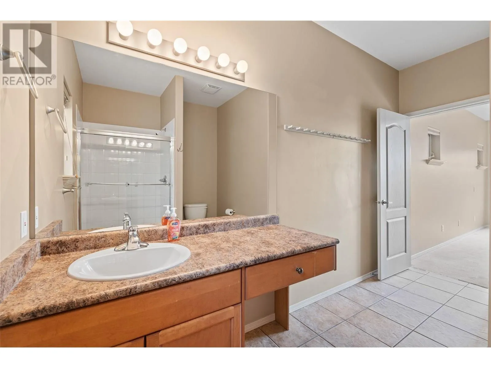 2060 Spyglass Way