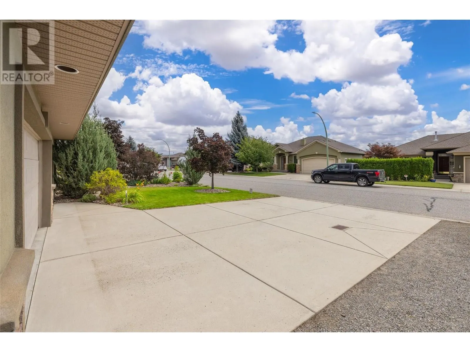 2060 Spyglass Way