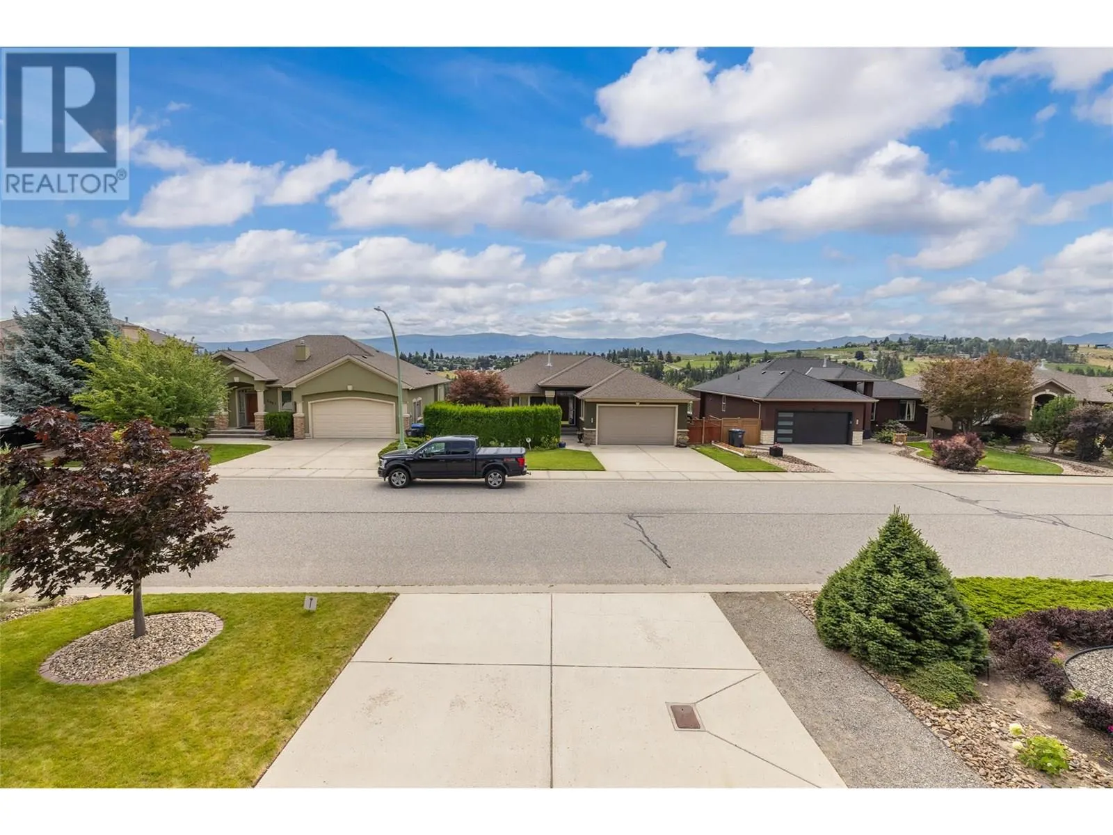 2060 Spyglass Way