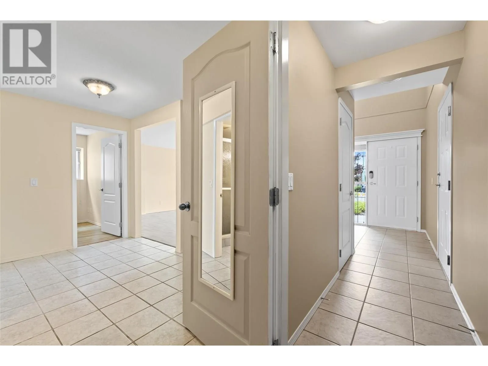 2060 Spyglass Way