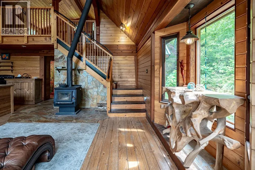 2987 SLOCAN VALLEY ROAD W Road
