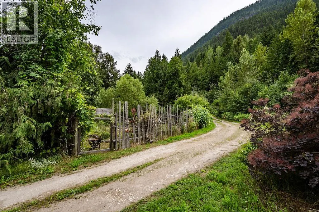 2987 SLOCAN VALLEY ROAD W Road