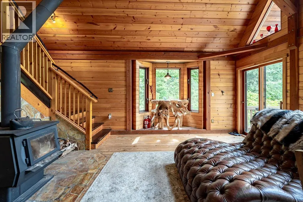 2987 SLOCAN VALLEY ROAD W Road