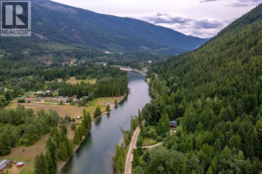 2987 SLOCAN VALLEY ROAD W Road