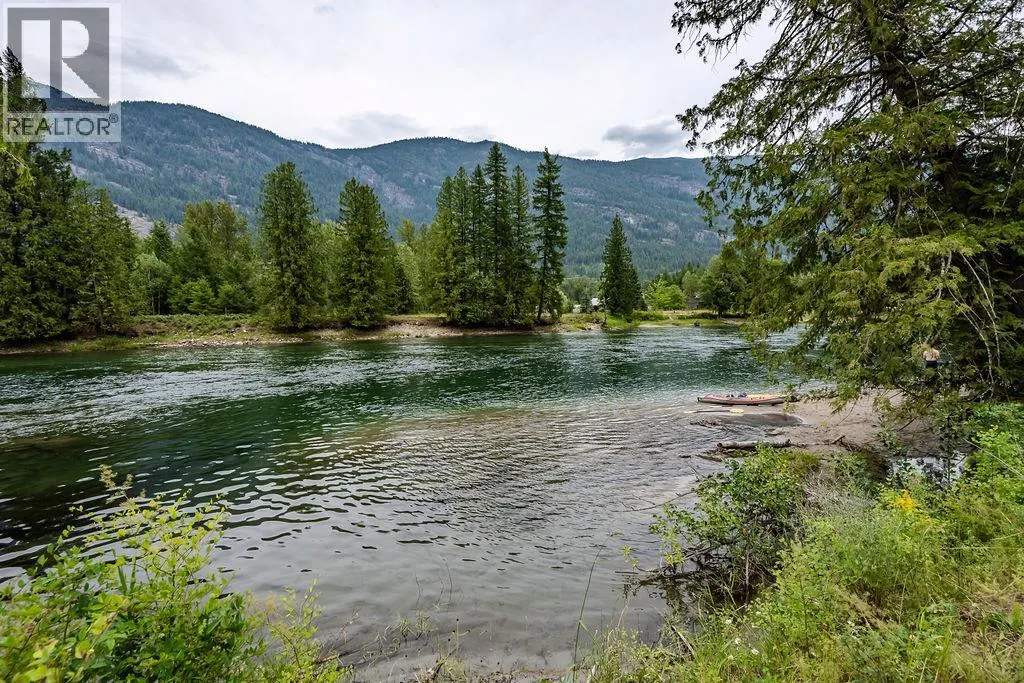 2987 SLOCAN VALLEY ROAD W Road