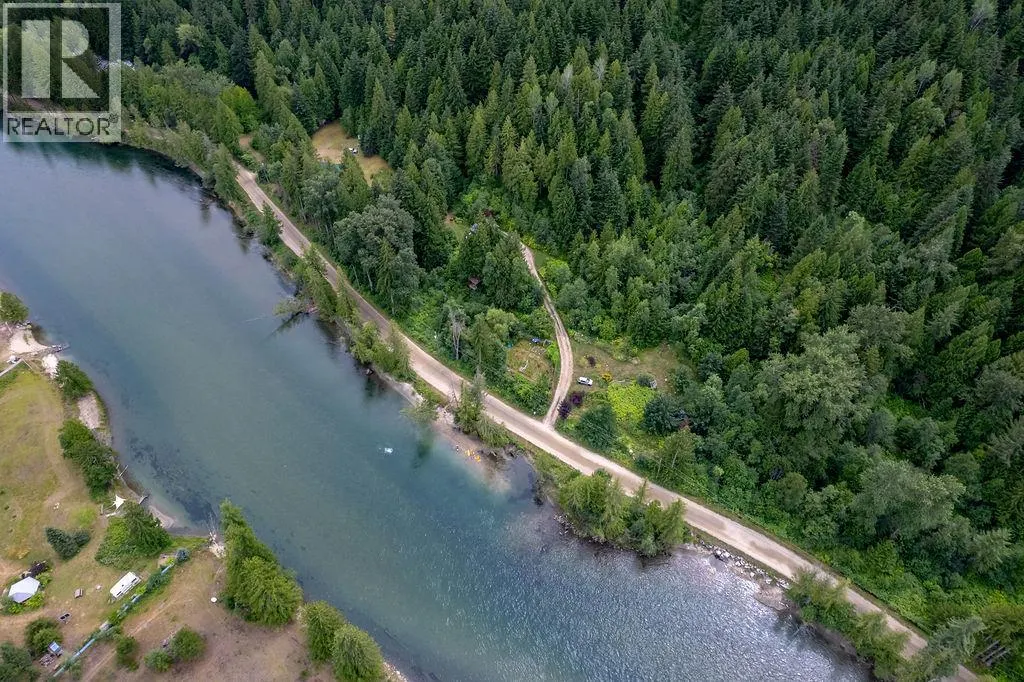 2987 SLOCAN VALLEY ROAD W Road