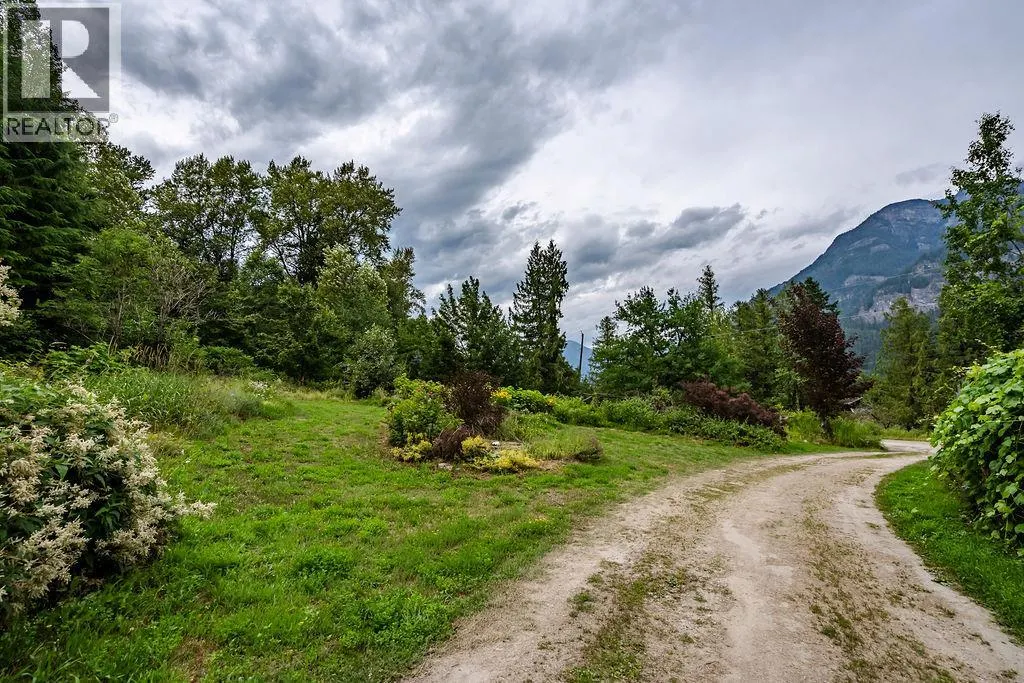 2987 SLOCAN VALLEY ROAD W Road