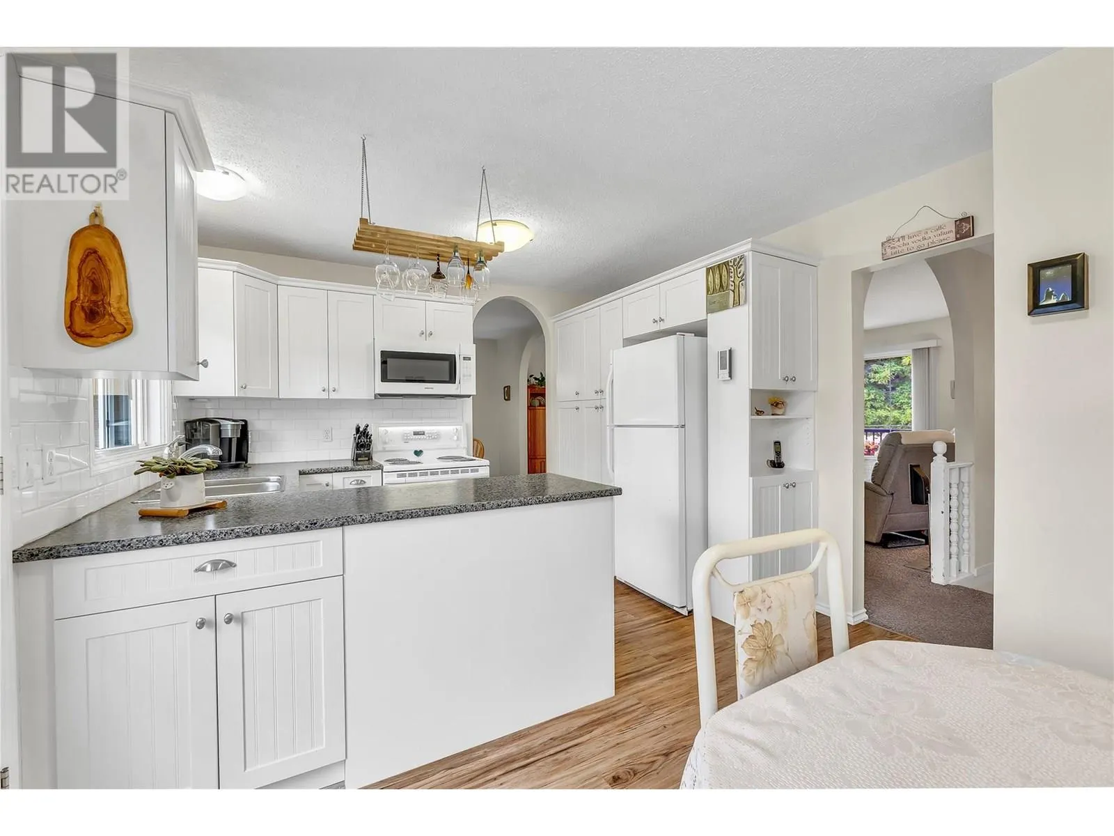 2887 Aberdeen Road