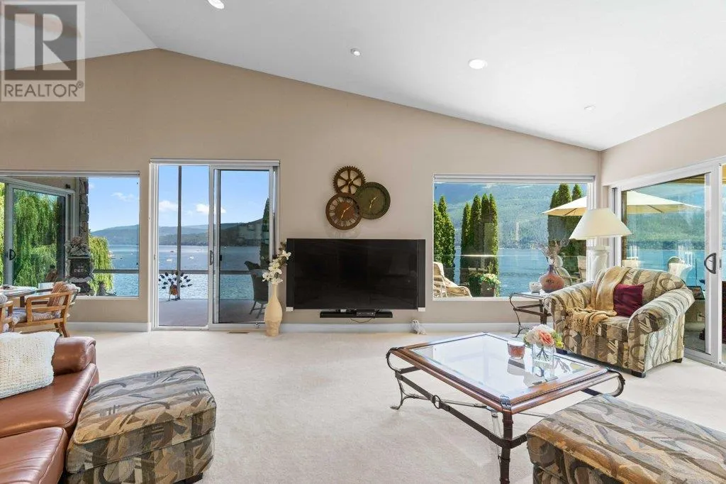 4842 SUNNYBRAE CANOE POINT Road