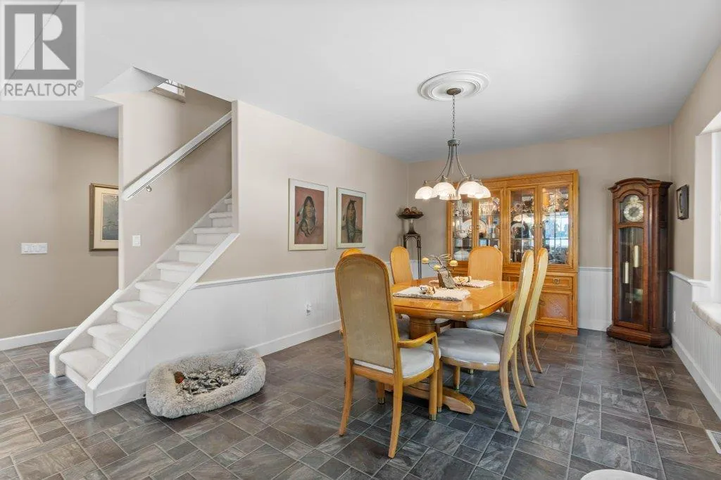 4842 SUNNYBRAE CANOE POINT Road