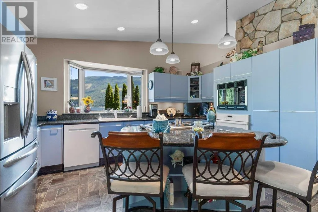 4842 SUNNYBRAE CANOE POINT Road