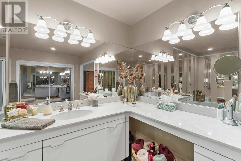 4842 SUNNYBRAE CANOE POINT Road
