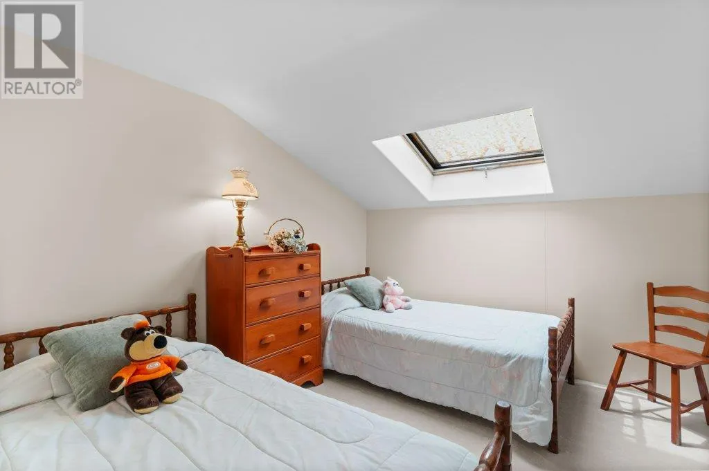 4842 SUNNYBRAE CANOE POINT Road