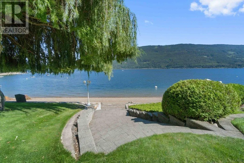 4842 SUNNYBRAE CANOE POINT Road