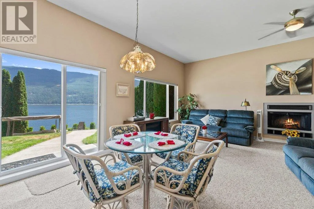 4842 SUNNYBRAE CANOE POINT Road