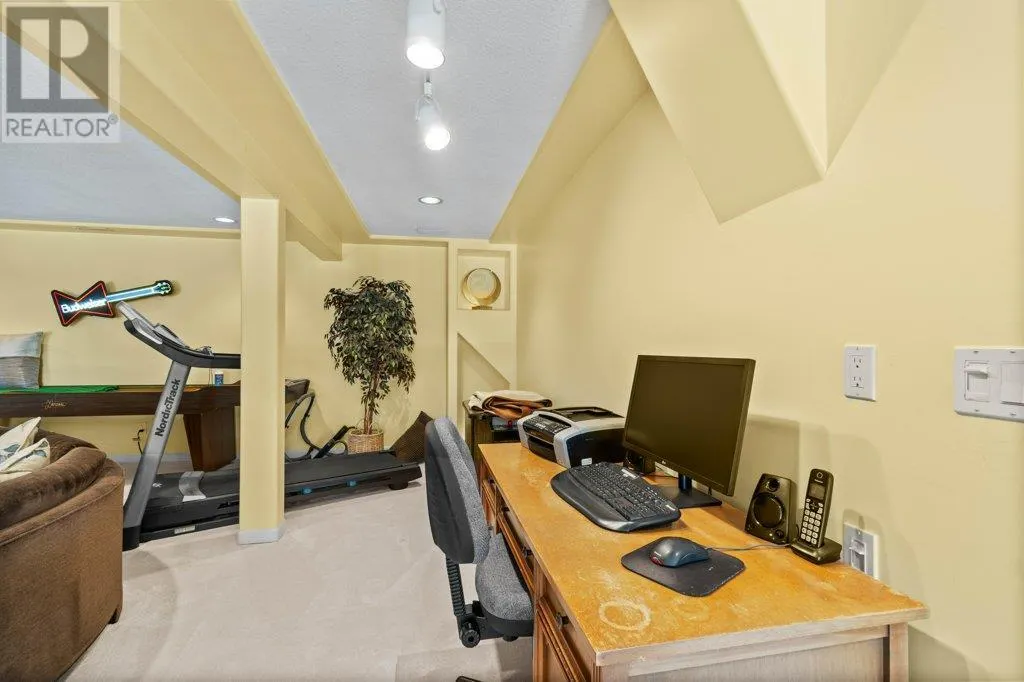 4842 SUNNYBRAE CANOE POINT Road
