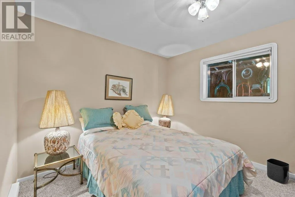 4842 SUNNYBRAE CANOE POINT Road