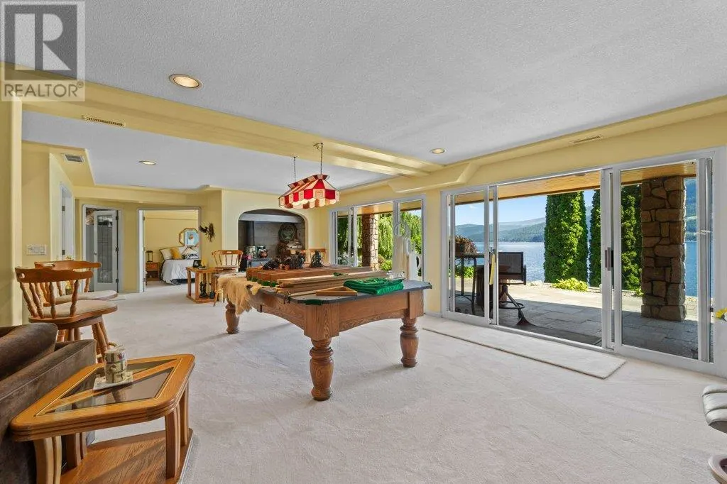4842 SUNNYBRAE CANOE POINT Road