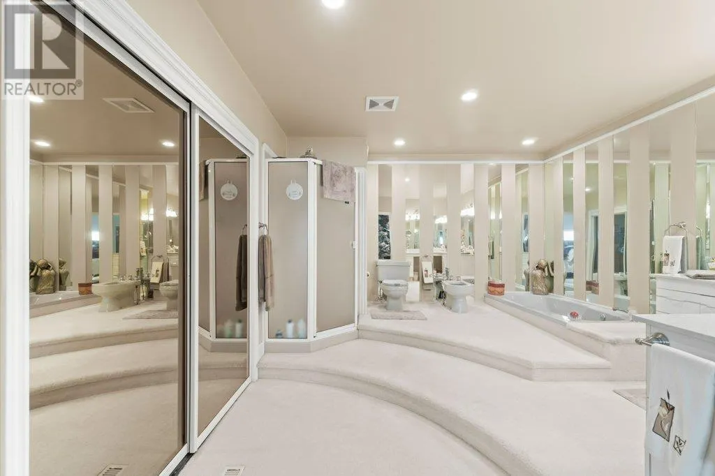 4842 SUNNYBRAE CANOE POINT Road