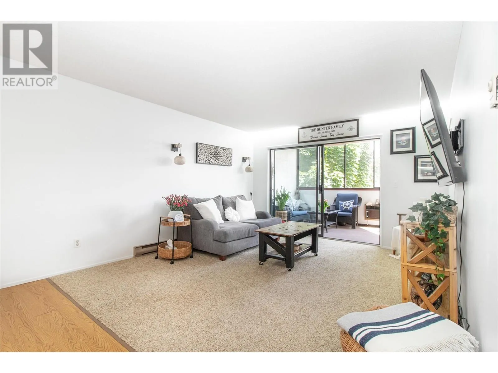 2085 Gordon Drive Unit# 204