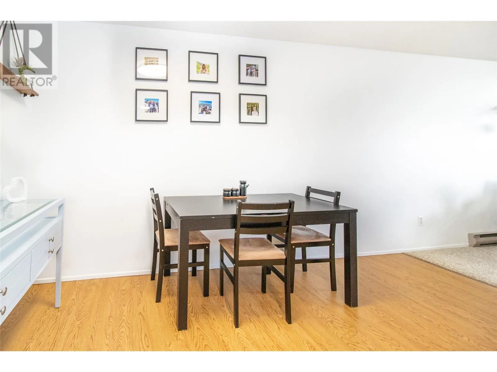 2085 Gordon Drive Unit# 204