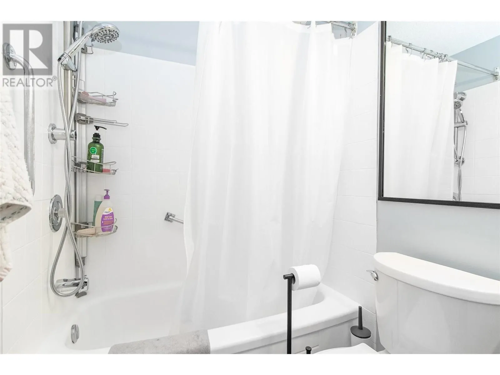 2085 Gordon Drive Unit# 204