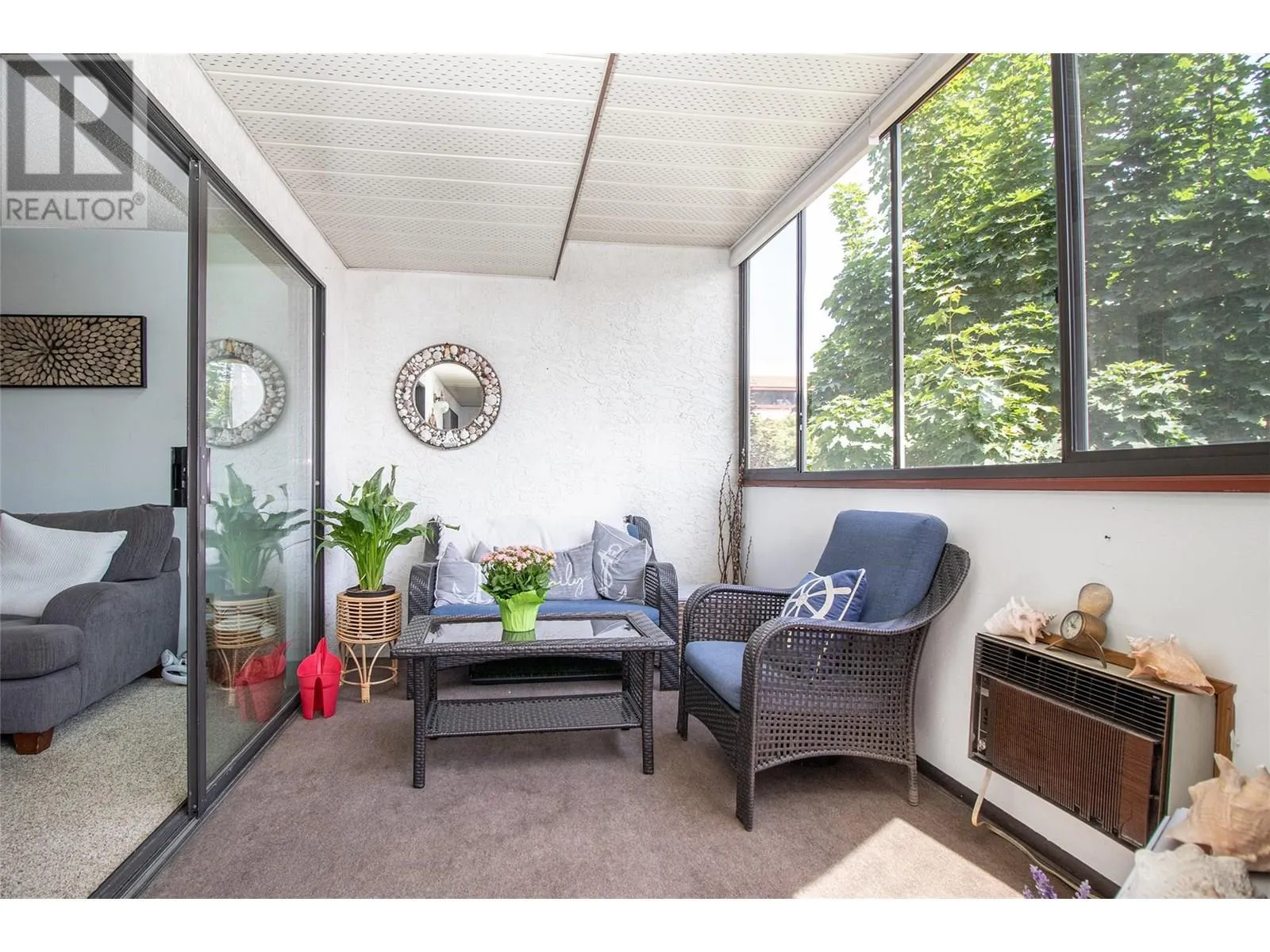 2085 Gordon Drive Unit# 204