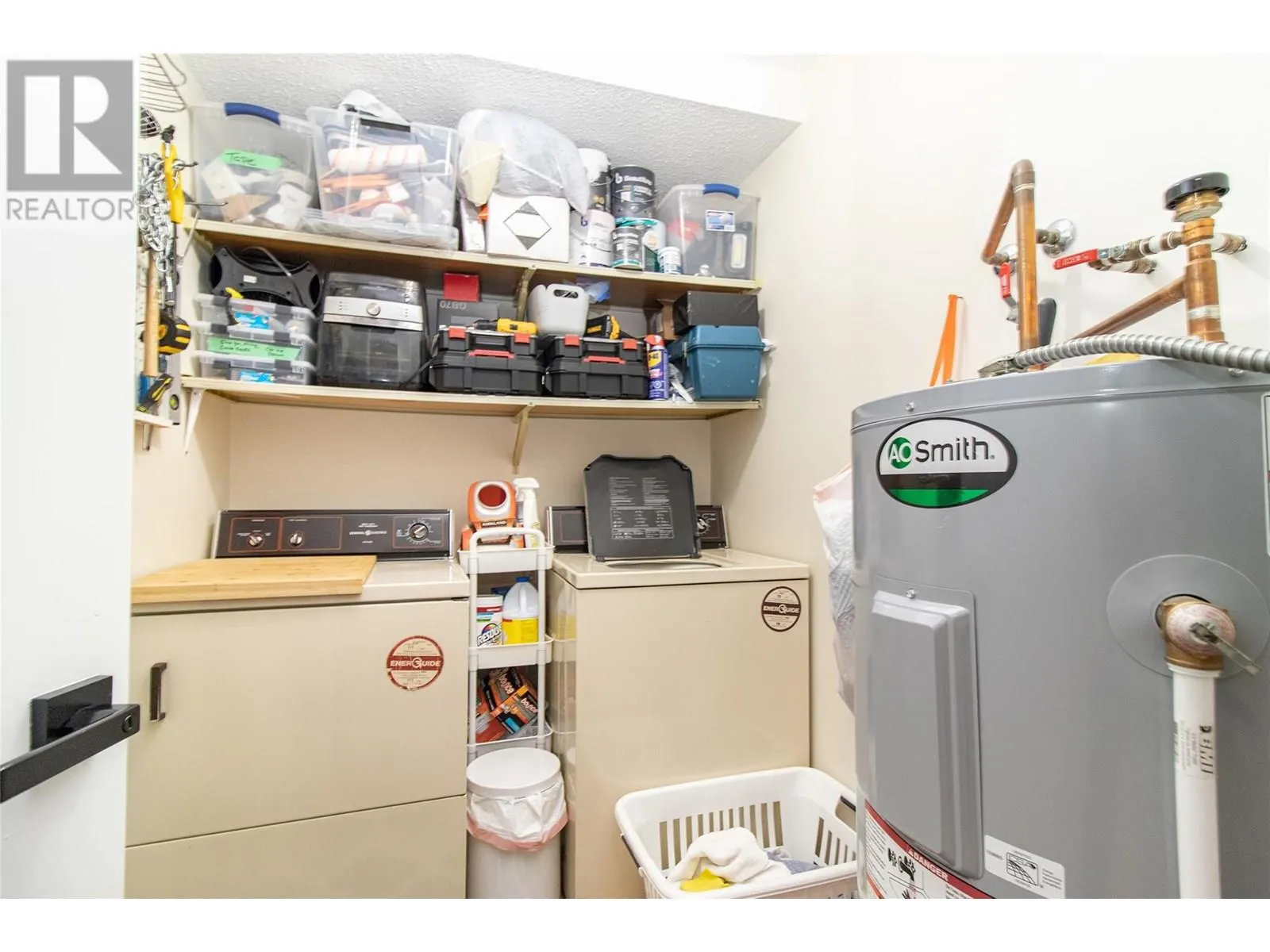 2085 Gordon Drive Unit# 204
