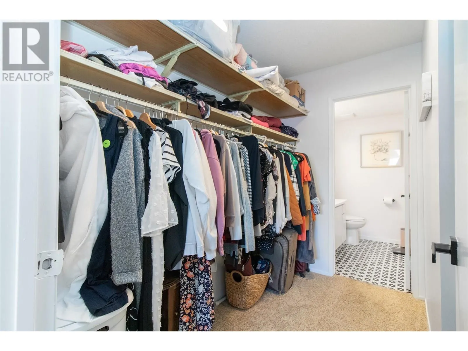 2085 Gordon Drive Unit# 204