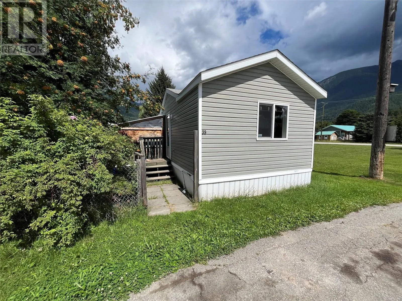 310 Humbert Street Unit# 39