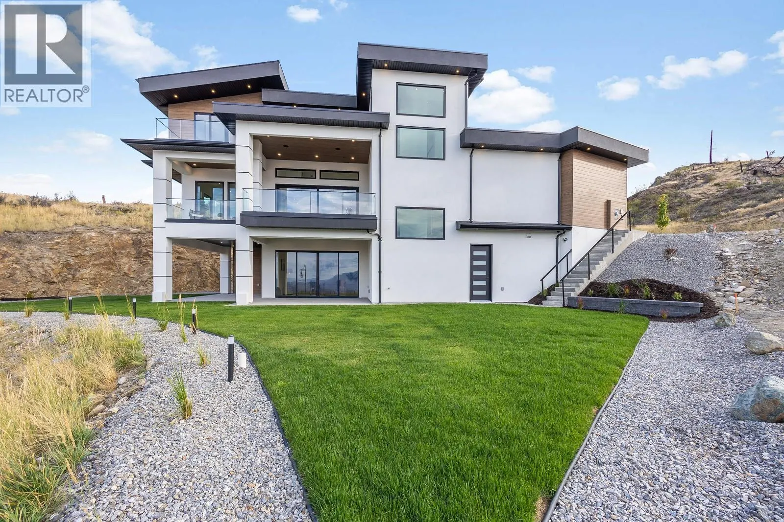 1122 Pearcy Court