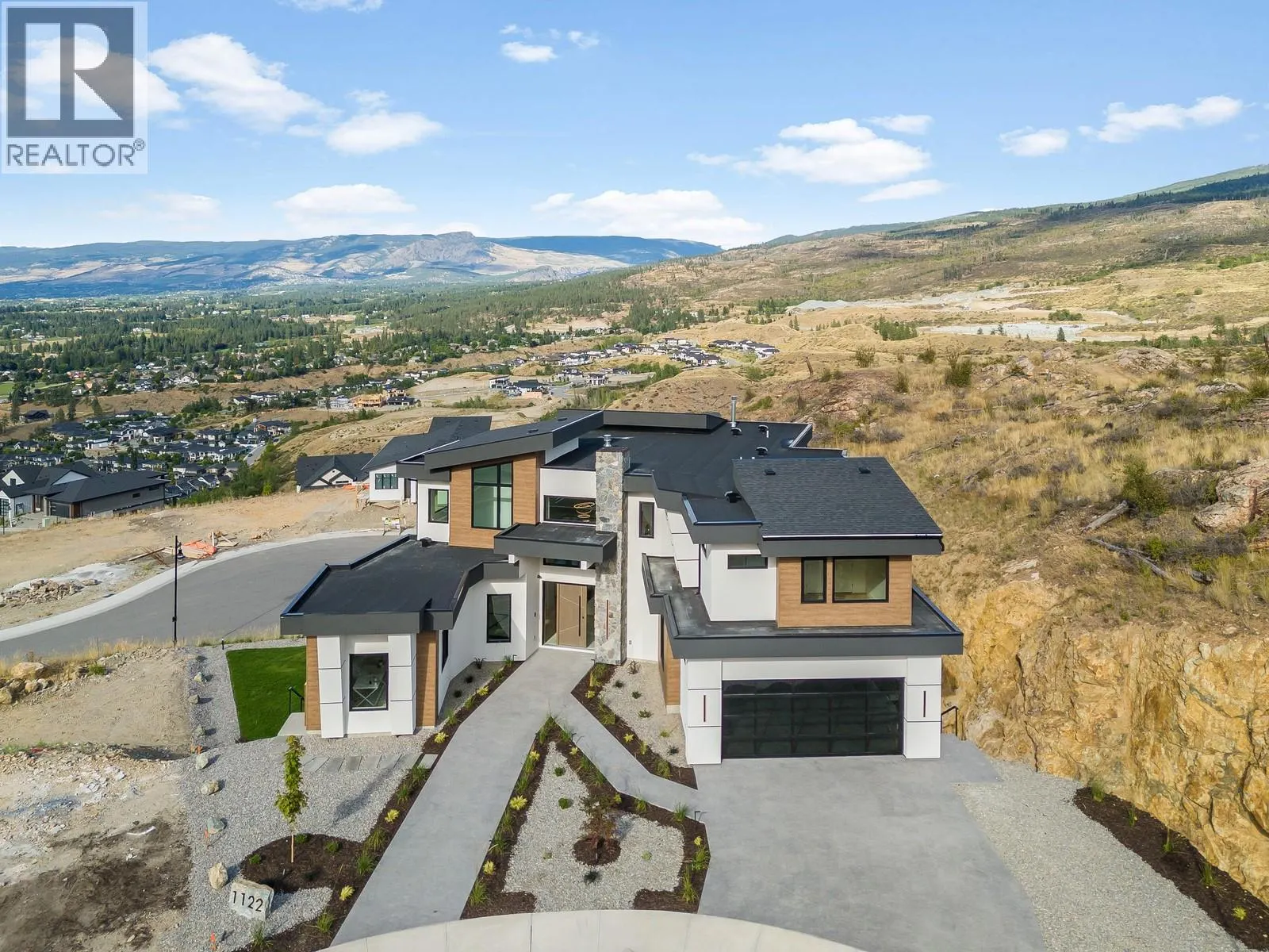 1122 Pearcy Court
