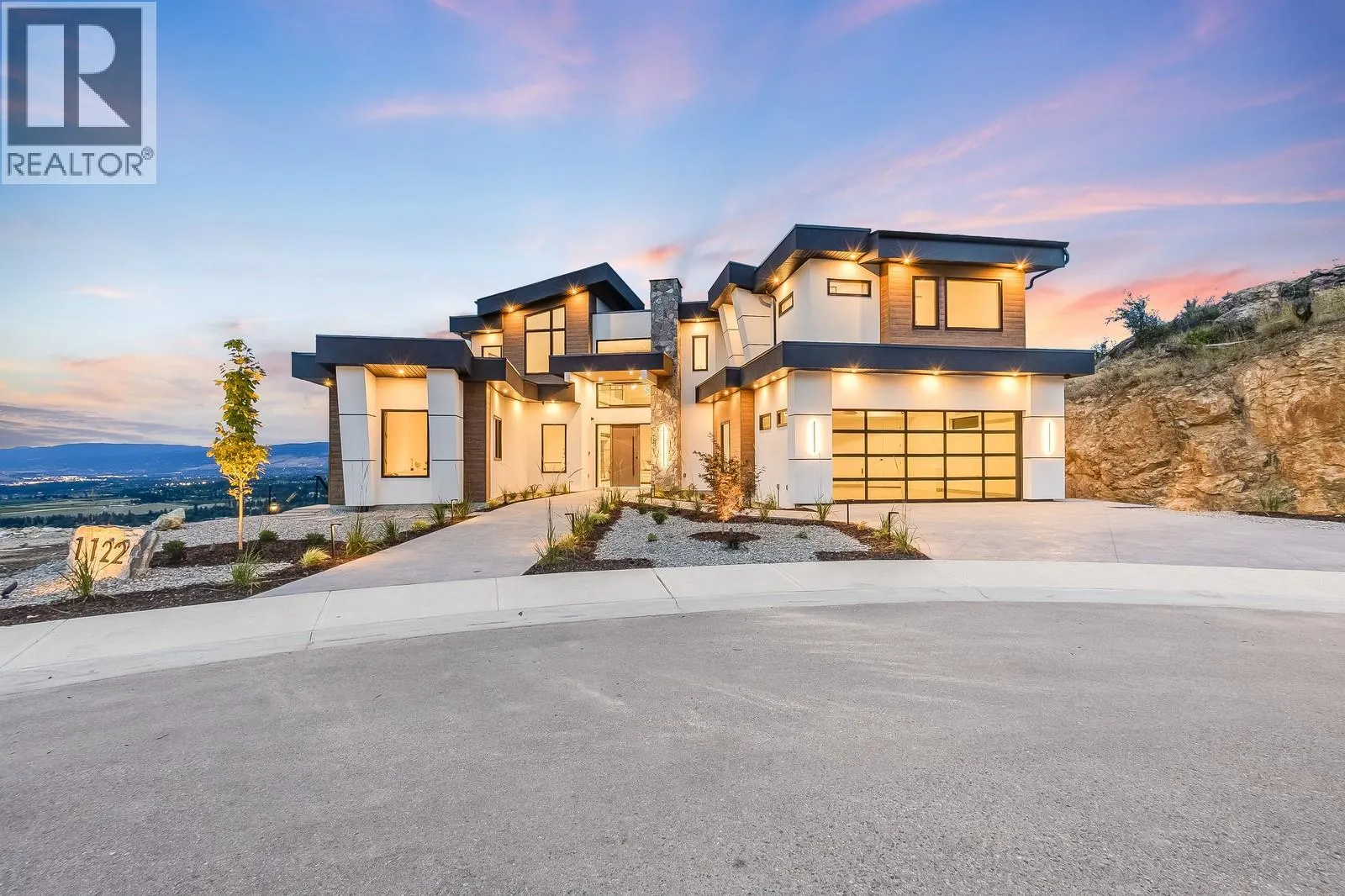 1122 Pearcy Court