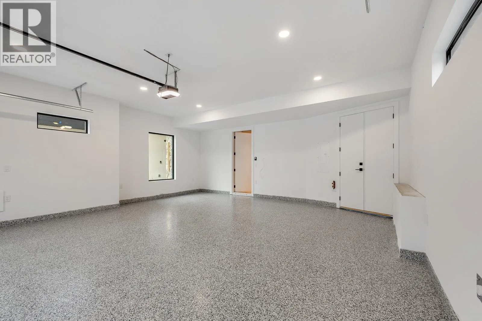 1122 Pearcy Court