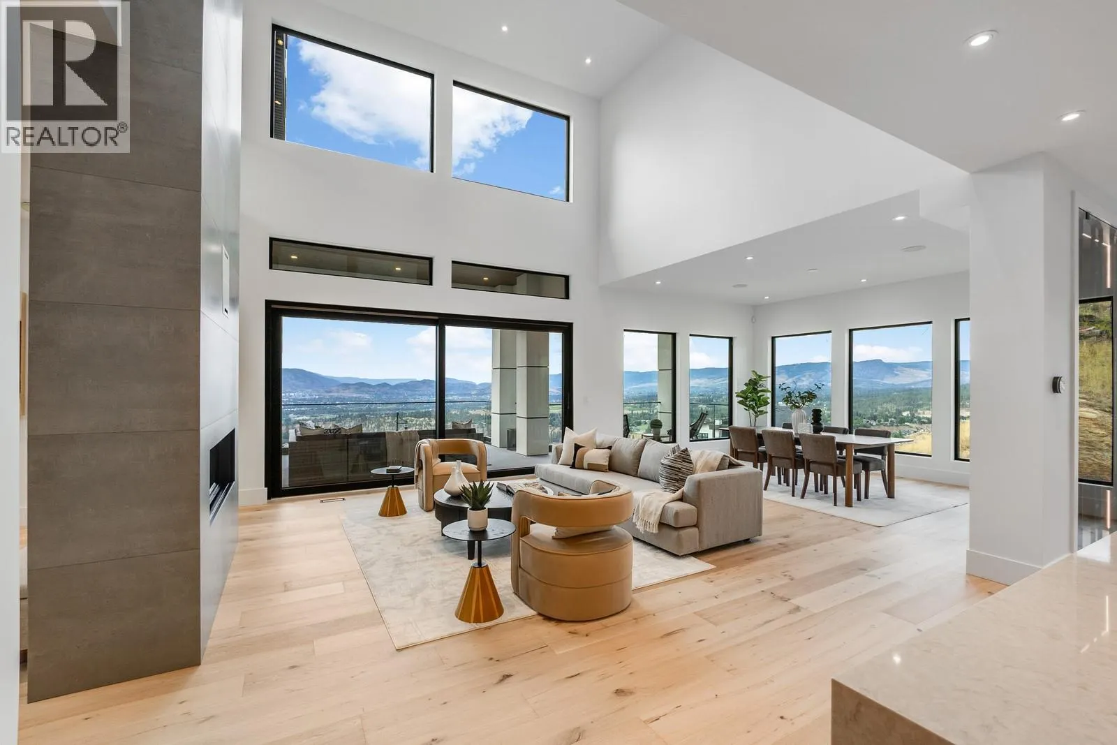 1122 Pearcy Court