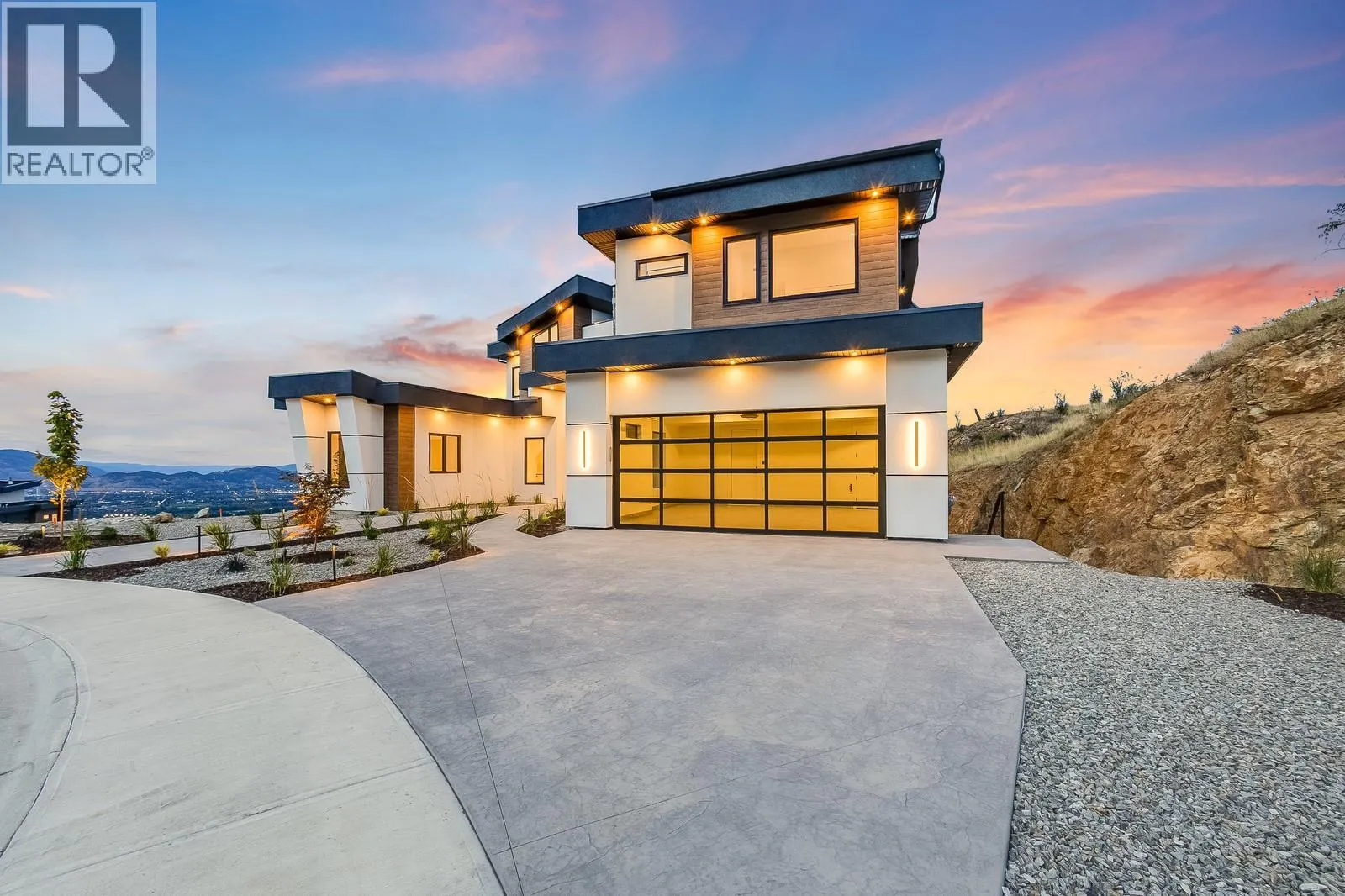 1122 Pearcy Court
