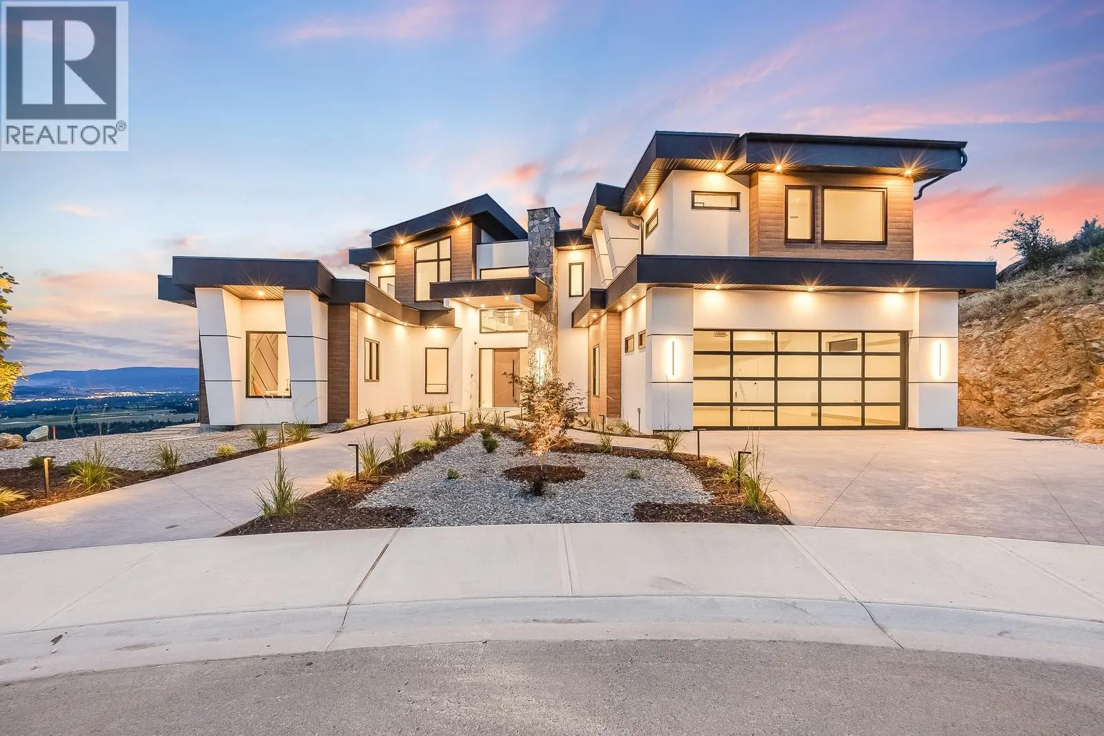 1122 Pearcy Court