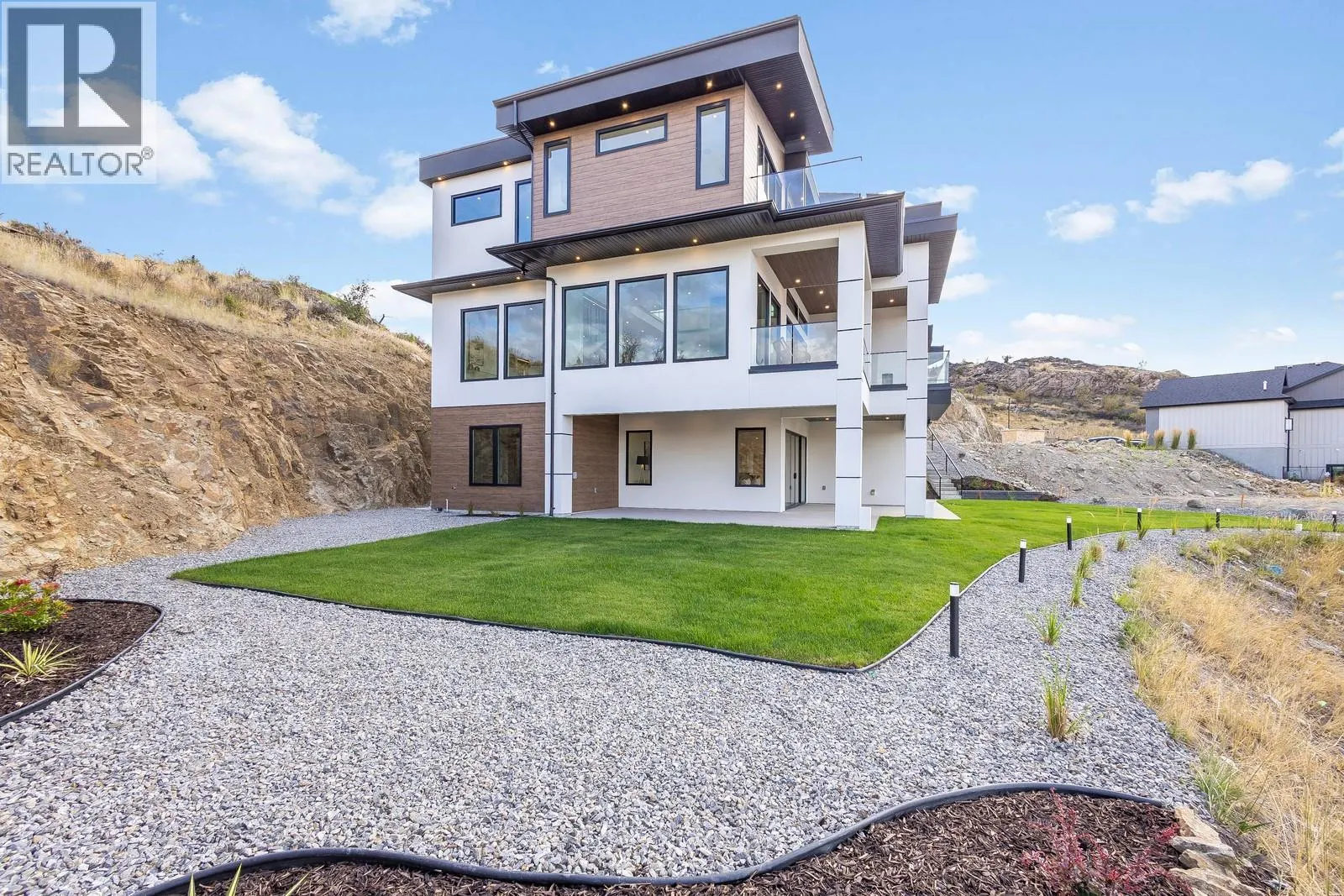 1122 Pearcy Court