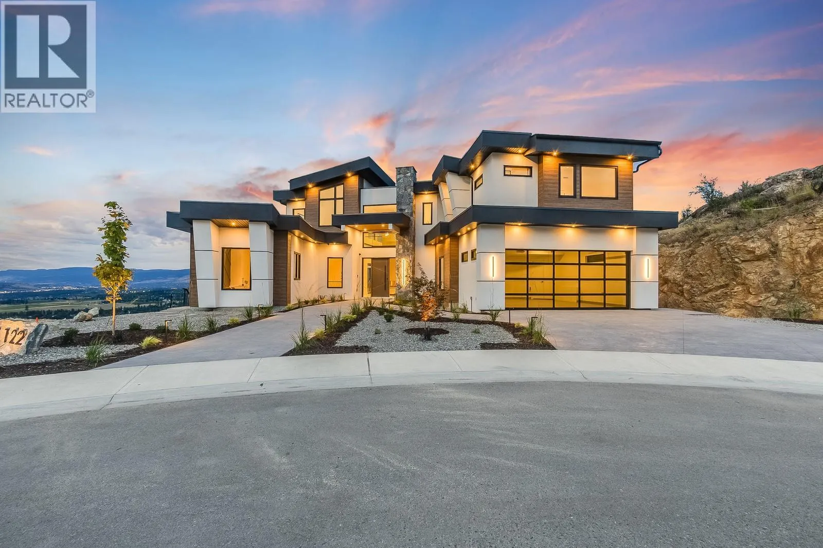 1122 Pearcy Court