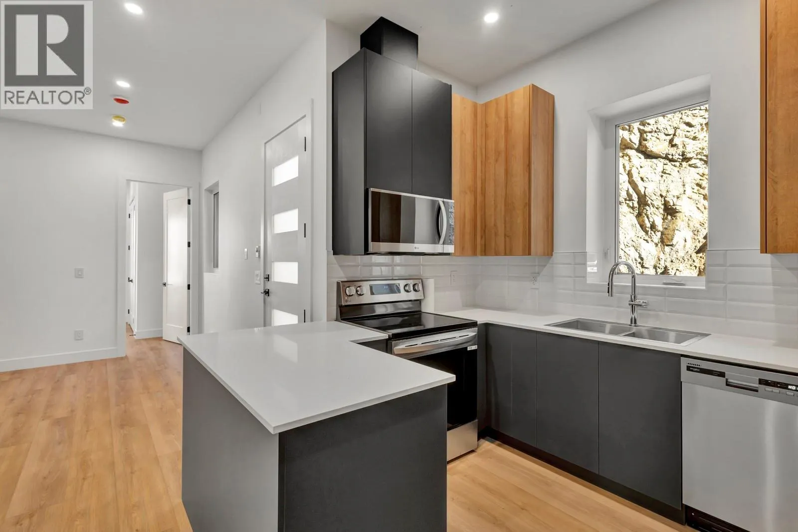 1122 Pearcy Court