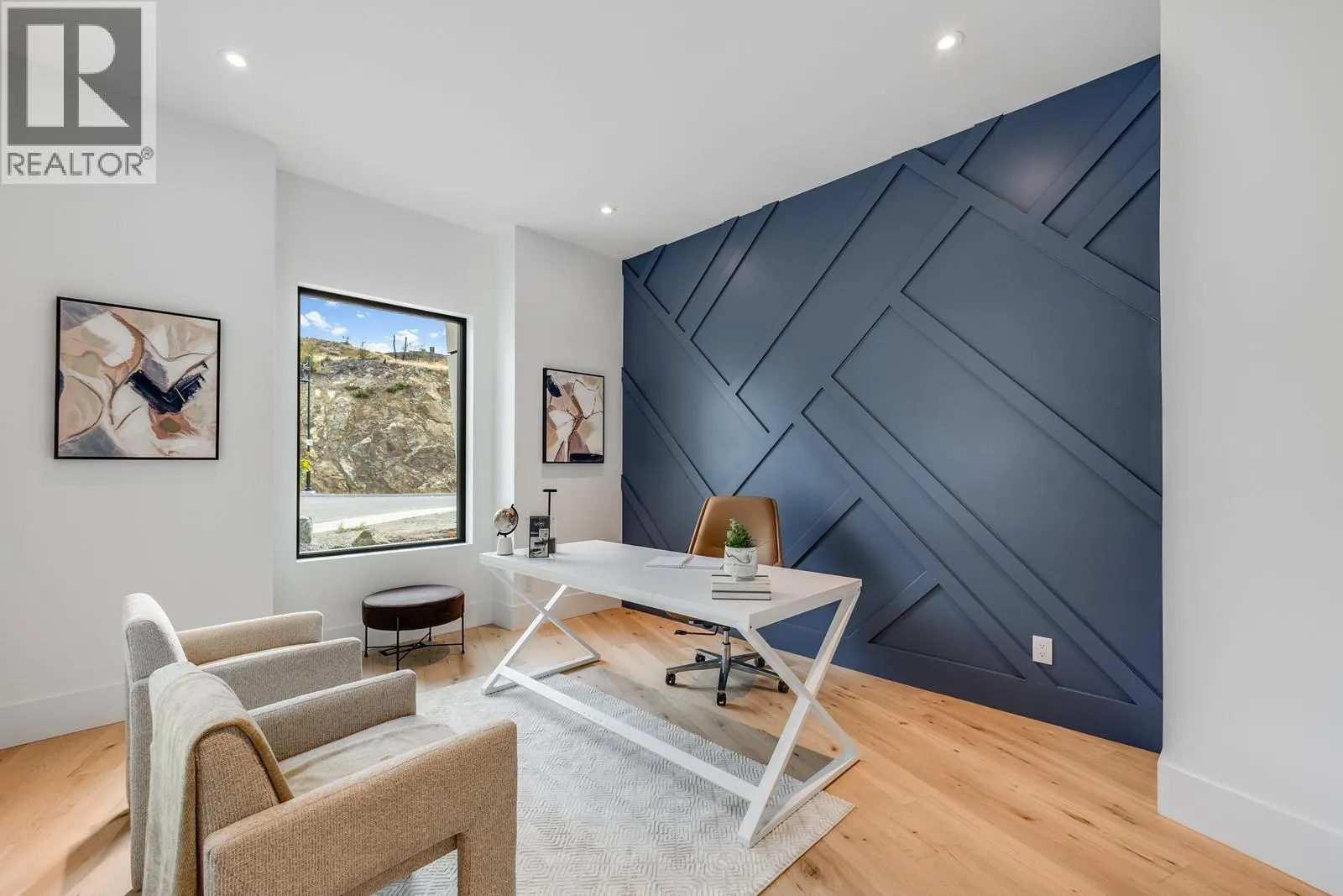 1122 Pearcy Court