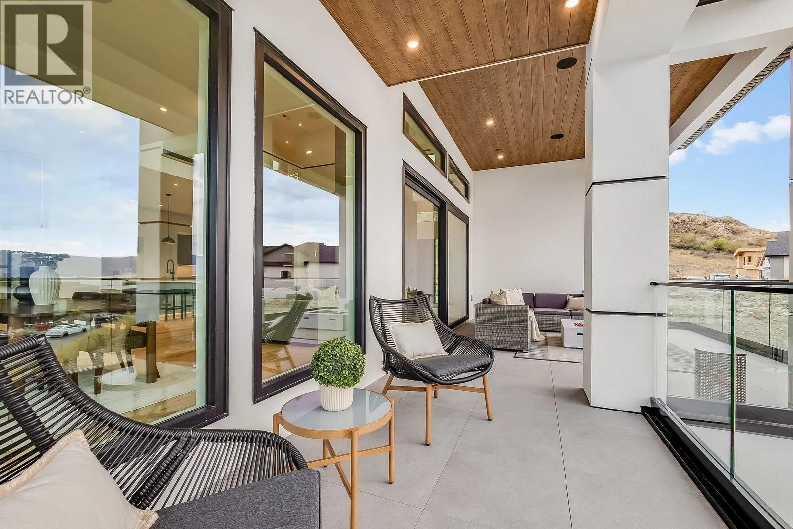 1122 Pearcy Court