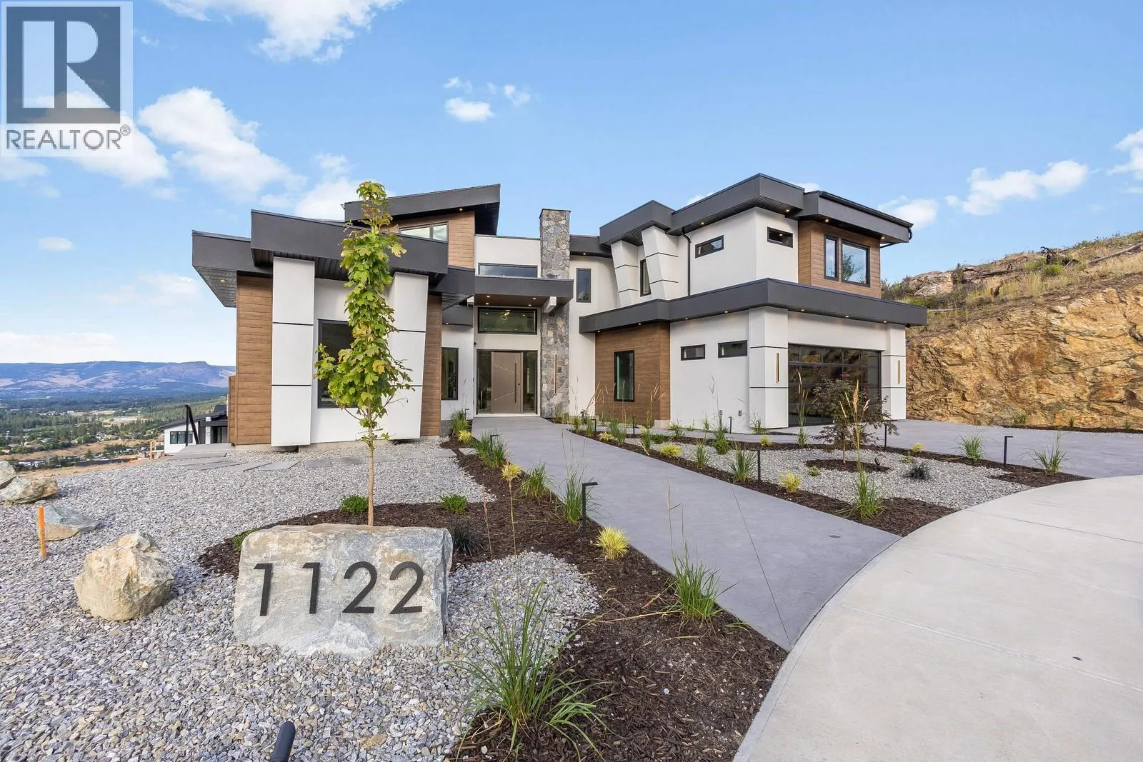 1122 Pearcy Court