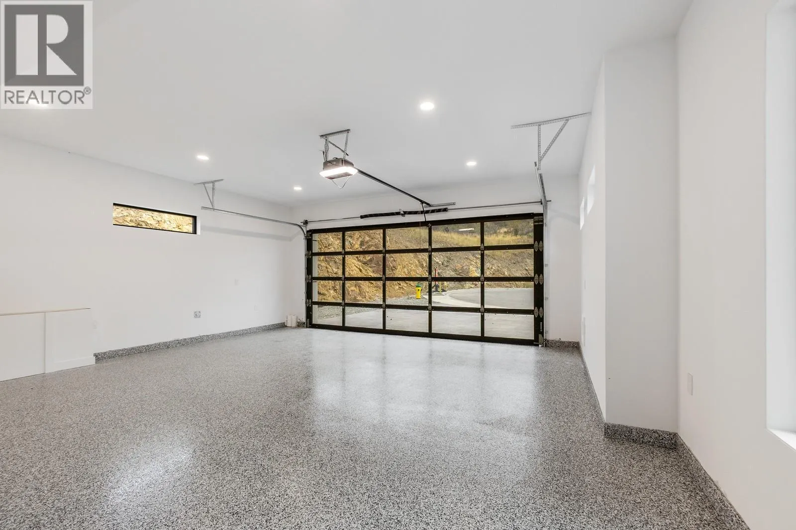 1122 Pearcy Court